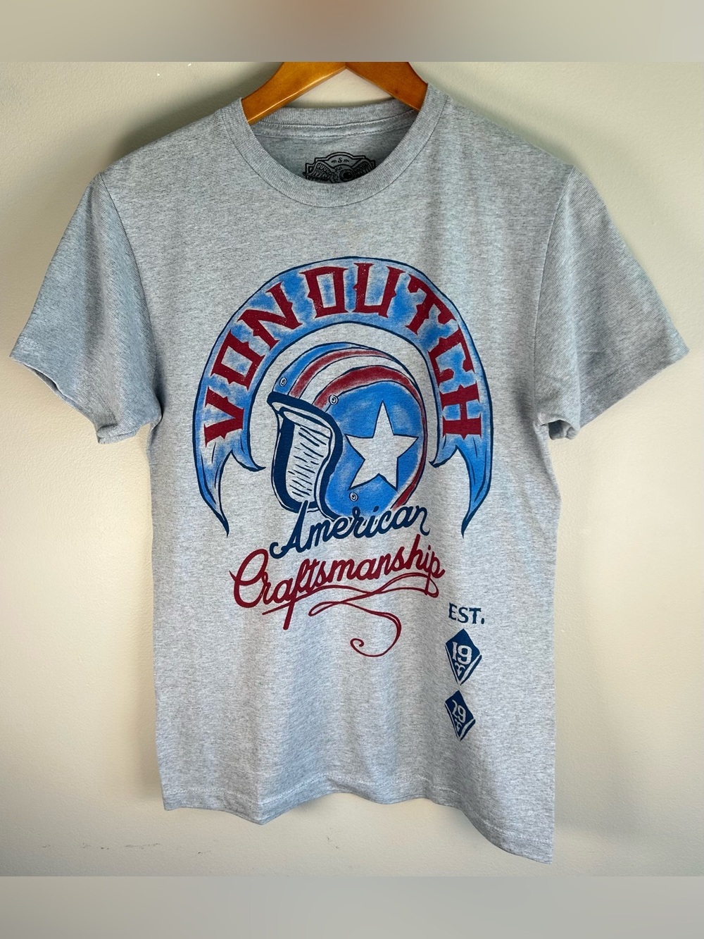 Von Dutch American Craftsmanship Graphic T-shirt Size S Gray Unisex EUC